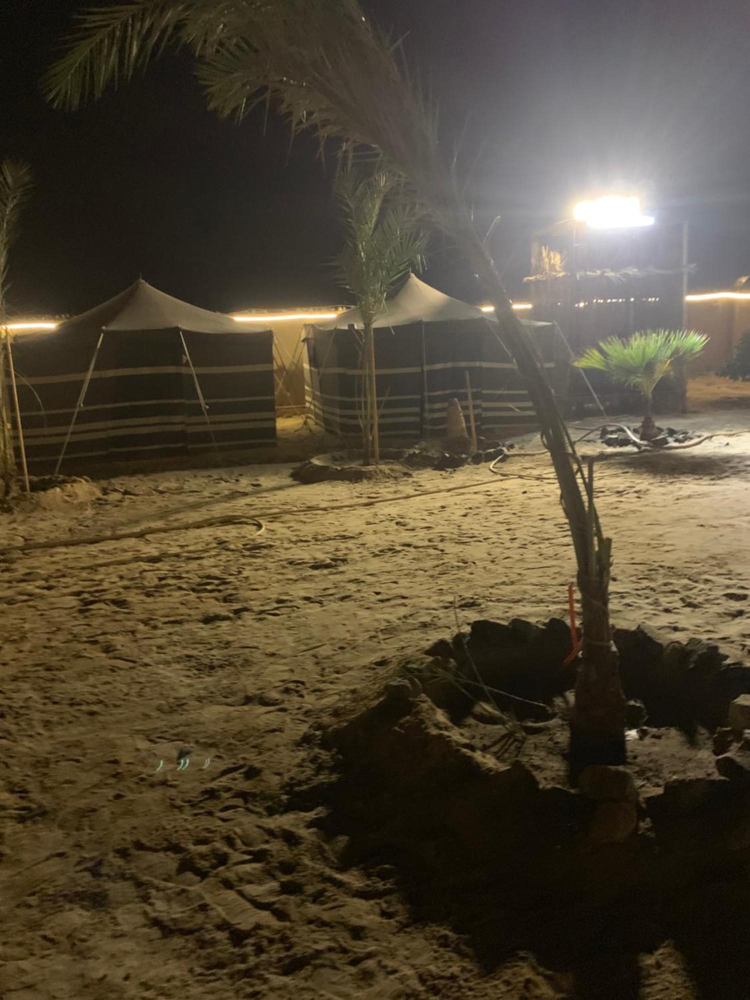 מלון אום לאג' Royal Tours Permanent Camp מראה חיצוני תמונה