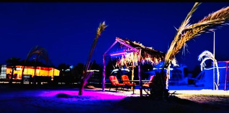 מלון אום לאג' Royal Tours Permanent Camp מראה חיצוני תמונה